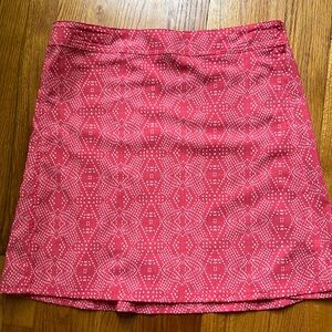 Ripskirt Hawaii wraparound salmon skirt in size large. EUC.